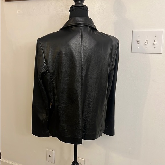 Outbrook Black Leather Women's Jacket - Picture 4 of 16
